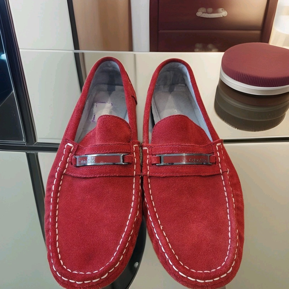CALVIN‎ KLEIN Damion Suede Red sz 12